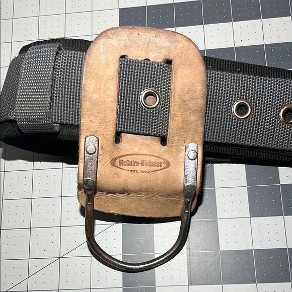 Gray and Tan Belt Bag with Sleek Design - Picture 6 of 6